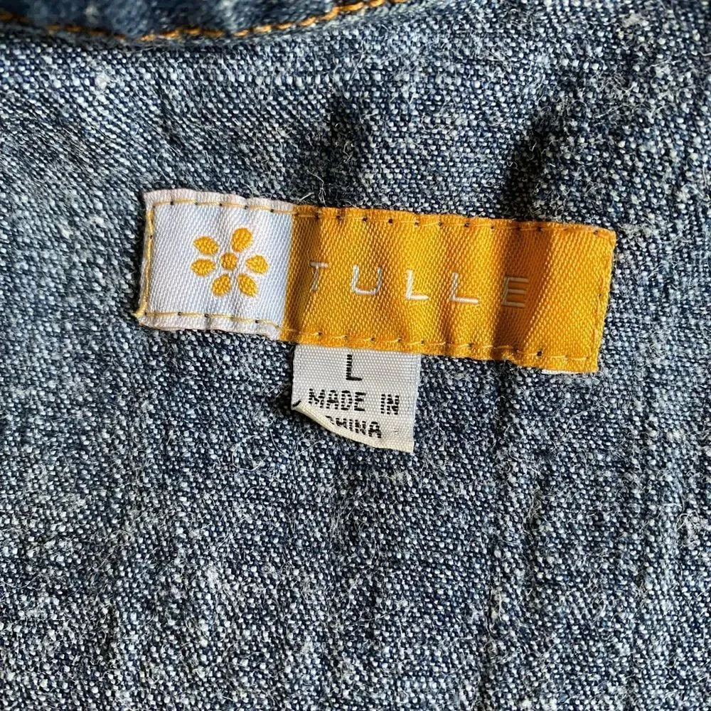 Tulle Women's Three-Button Denim Jacket Sz L Fitted Pockets Retro Chic Coquette